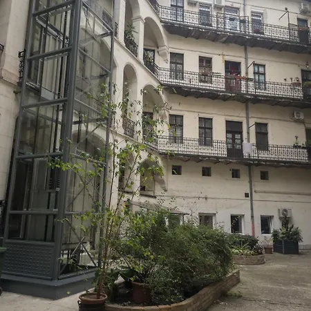 Csarnok Loft Διαμέρισμα